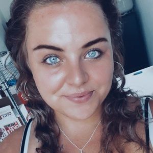 Meet your Posher, Shané